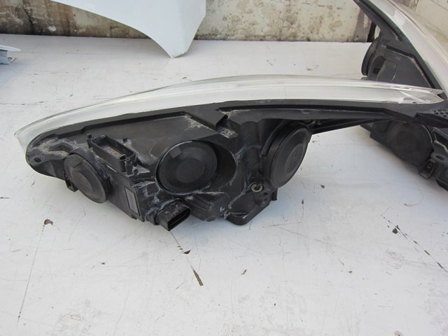 Reflektor prawy Ford Focus 4 HP