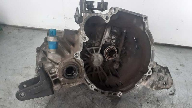Mechaniczna skrzynia biegów w komplecie JY1873 HYUNDAI