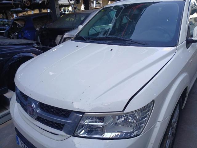 Maska silnika Dodge Journey