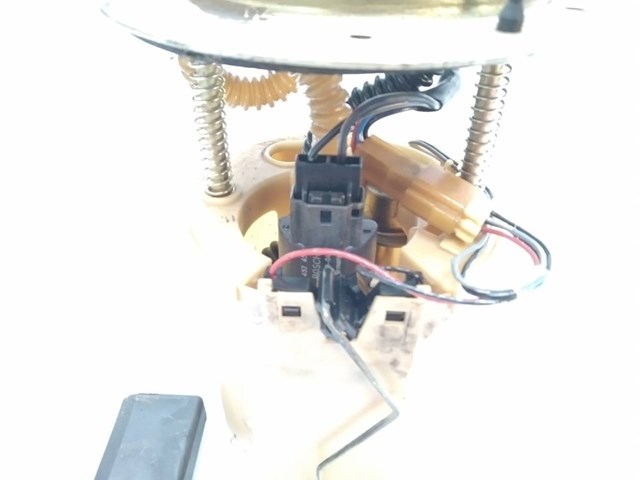 Moduł pompy paliwowej z czujnikiem poziomu paliwa KIA Sephia 2 FB