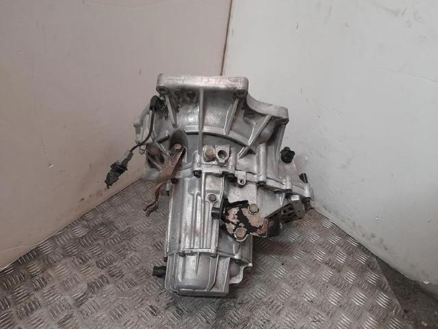 Mechaniczna skrzynia biegów w komplecie KIA Rio 1 DC