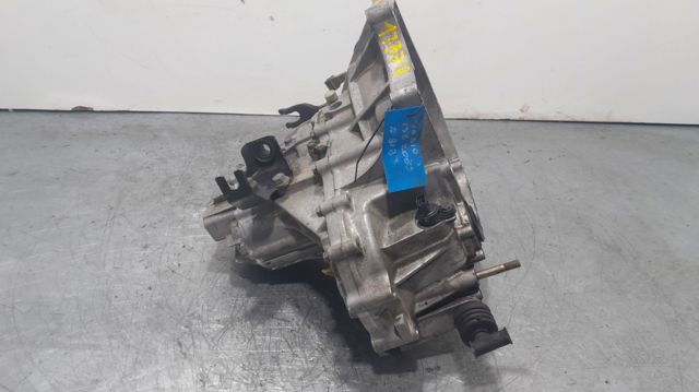 Mechaniczna skrzynia biegów w komplecie KIA Rio 1 DC