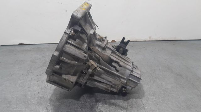 Mechaniczna skrzynia biegów w komplecie KIA Rio 1 DC