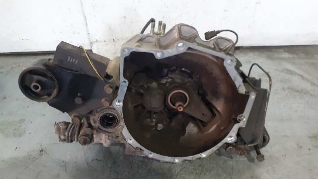 Mechaniczna skrzynia biegów w komplecie do KIA Clarus K9A