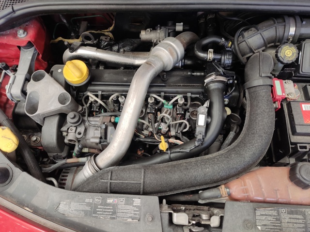 Silnik w komplecie K9K766 RENAULT