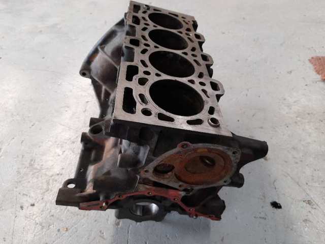 Silnik w komplecie K9K832 RENAULT