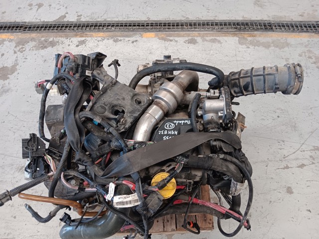 Silnik w komplecie K9K832 RENAULT