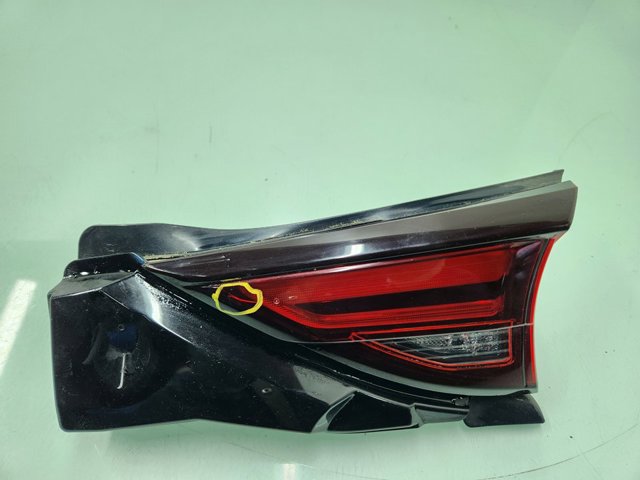 Lampa zespolona tylna prawa wewnętrzna KB8A513F0 MAZDA
