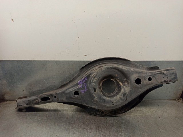Wahacz zawieszenia tylnego dolny prawy KD3528300 MAZDA