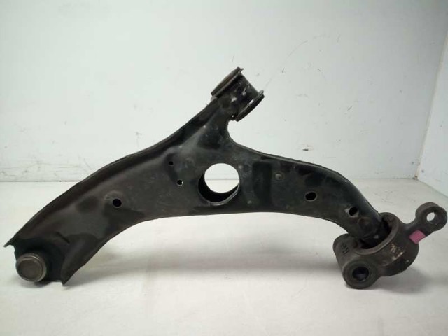 Wahacz zawieszenia przedniego dolny prawy KD3534300S MAZDA