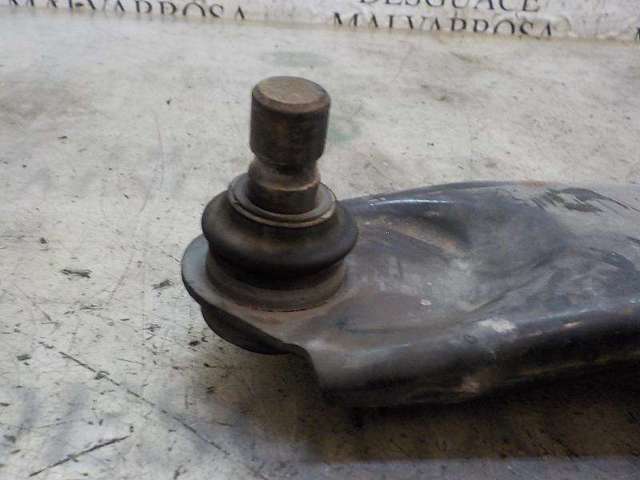 Wahacz zawieszenia przedniego dolny lewy KD3534350D MAZDA