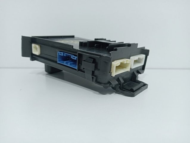Blok komfortu KD45675Y0G MAZDA