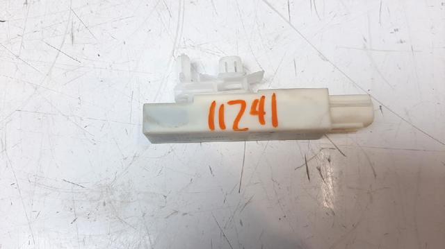 KD47676NXA Mazda