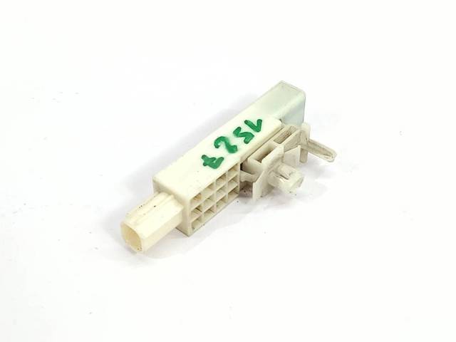 KD47676NXA Mazda