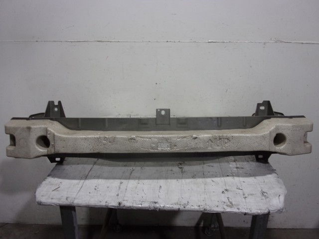 Wzmocnienie zderzaka przedniego KD5350070 MAZDA