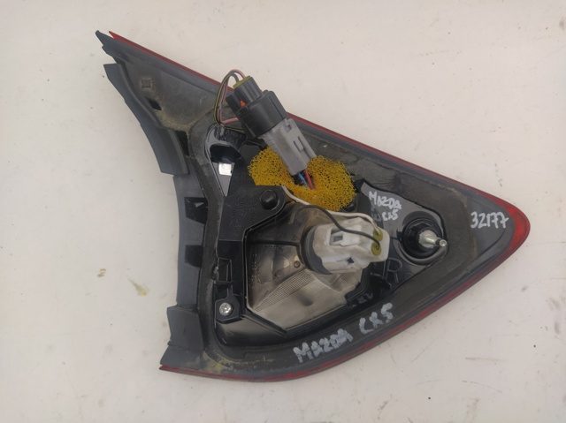 Lampa zespolona tylna prawa wewnętrzna KD53513F0B MAZDA