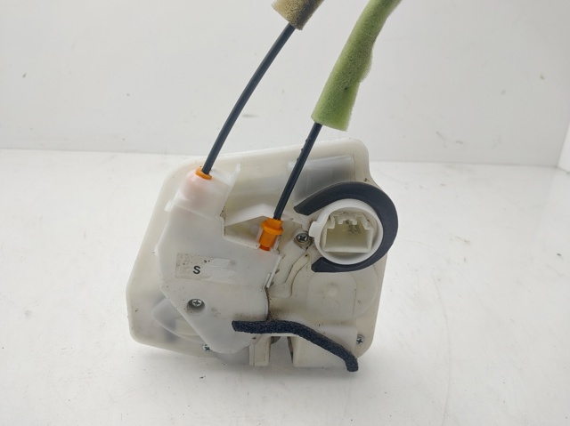 Zamek drzwi przednich prawych KD5358310 MAZDA