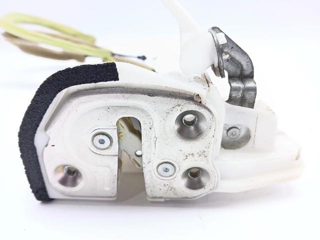 Zamek drzwi przednich prawych KD5358310 MAZDA