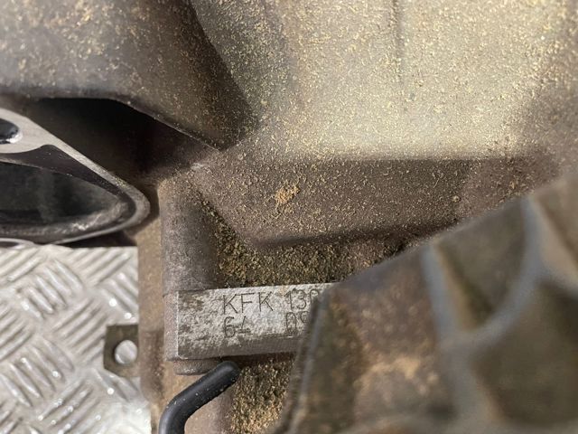 Mechaniczna skrzynia biegów w komplecie KFK VAG