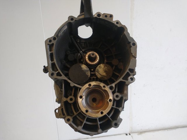 Mechaniczna skrzynia biegów w komplecie KNR VAG