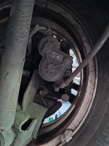 Zacisk hamulcowy tylny prawy KTJX612D346BFC FORD