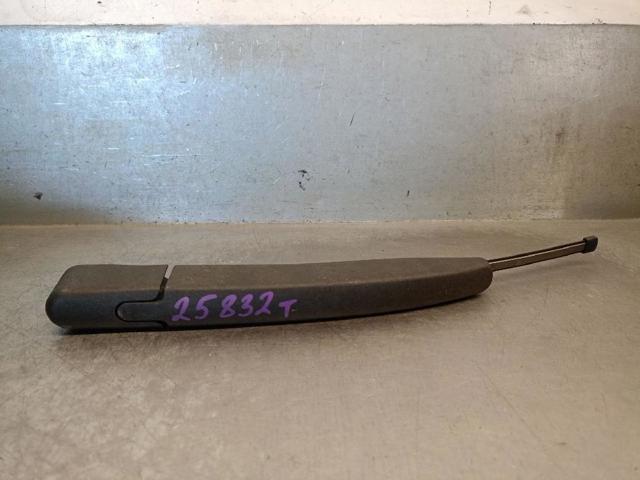 Ramię wycieraczki szyby tylnej L1TB17406AA FORD