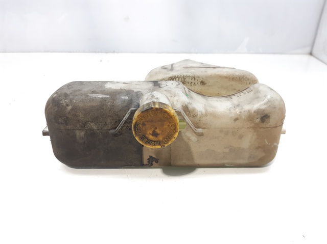 Zbiorniczek wyrównawczy układu chłodzenia L32715351B MAZDA