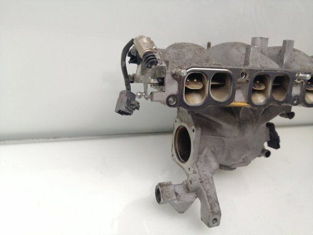 Kolektor ssący Mazda 6 GG