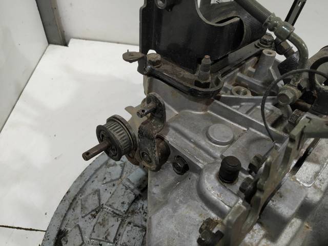 Mechaniczna skrzynia biegów w komplecie KIA Cerato 1 LD