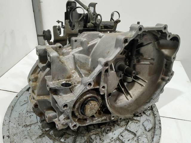 Mechaniczna skrzynia biegów w komplecie KIA Cerato 1 LD