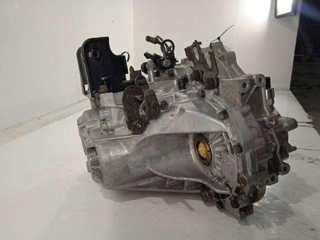 Mechaniczna skrzynia biegów w komplecie KIA Cerato 1 LD