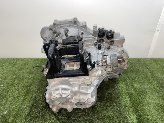 Mechaniczna skrzynia biegów w komplecie L4S HYUNDAI