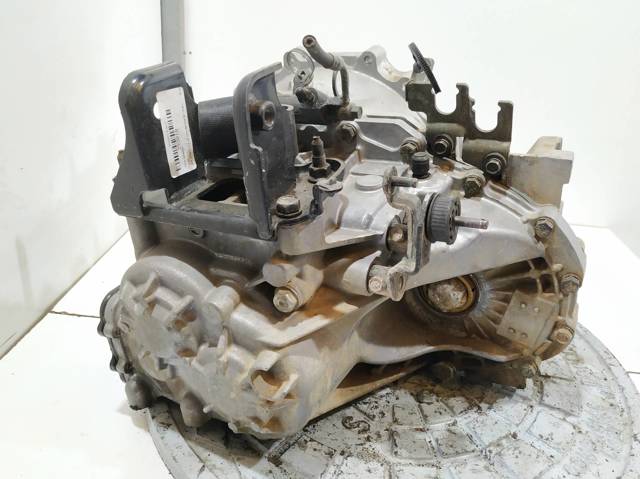Mechaniczna skrzynia biegów w komplecie KIA Cerato 1 LD