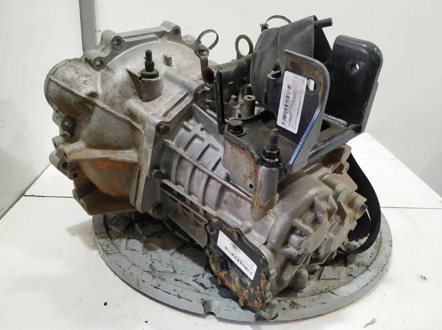 Mechaniczna skrzynia biegów w komplecie KIA Cerato 1 LD