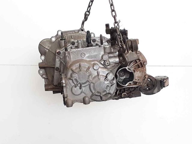 Mechaniczna skrzynia biegów w komplecie KIA Cerato 1 LD