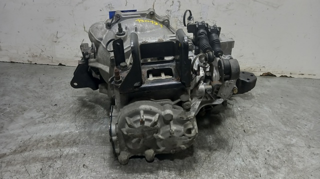 Mechaniczna skrzynia biegów w komplecie KIA Cerato 1 LD