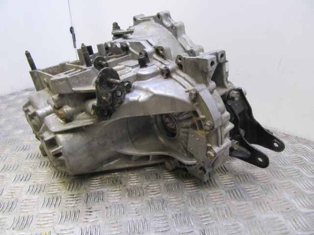 Mechaniczna skrzynia biegów w komplecie KIA Cerato 1 LD