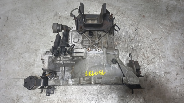 Mechaniczna skrzynia biegów w komplecie KIA Cerato 1 LD