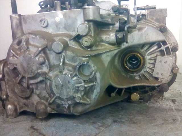 Mechaniczna skrzynia biegów w komplecie KIA Cerato 1 LD