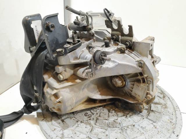 Mechaniczna skrzynia biegów w komplecie KIA Cerato 1 LD