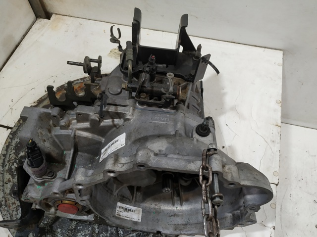 Mechaniczna skrzynia biegów w komplecie KIA Cerato 1 LD