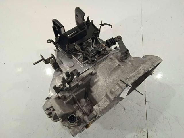 Mechaniczna skrzynia biegów w komplecie KIA Cerato 1 LD