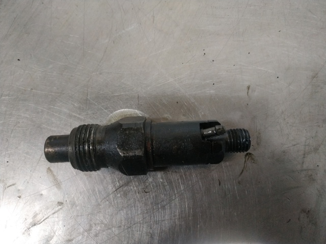 Wtryskiwacz paliwa LCR6735405 RENAULT