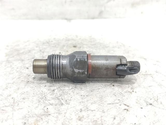 Wtryskiwacz paliwa LCR6735405 RENAULT