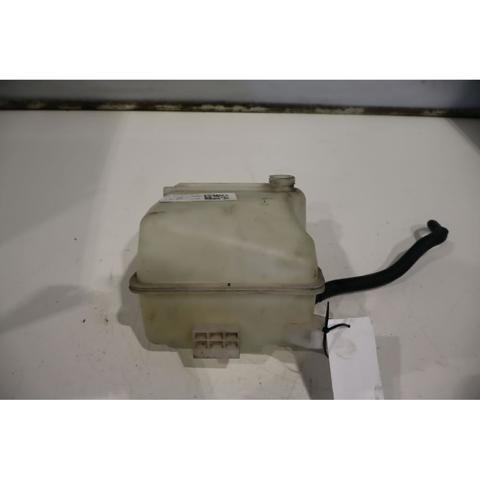 Zbiorniczek wyrównawczy układu chłodzenia Mazda 5 1 CR