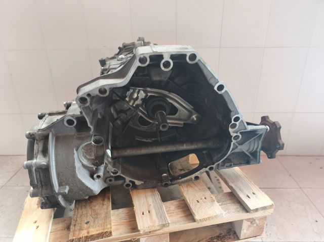 Mechaniczna skrzynia biegów w komplecie LLM VAG
