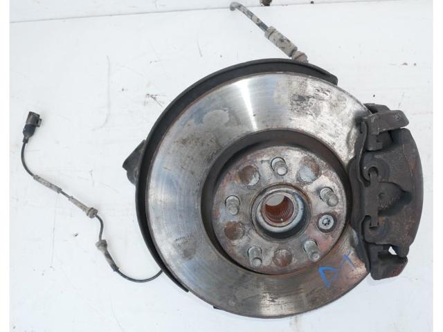 Piasta przednia LR003157 LAND ROVER