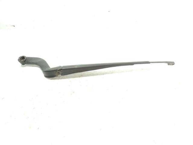 Ramię wycieraczki szyby przedniej LR009806 LAND ROVER