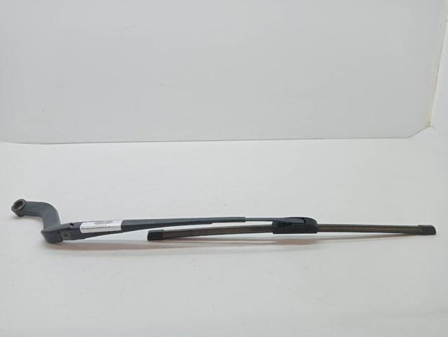 Ramię wycieraczki szyby przedniej LR009806 LAND ROVER