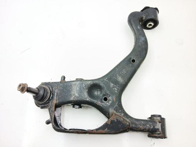 Wahacz zawieszenia przedniego dolny lewy LR014138 LAND ROVER